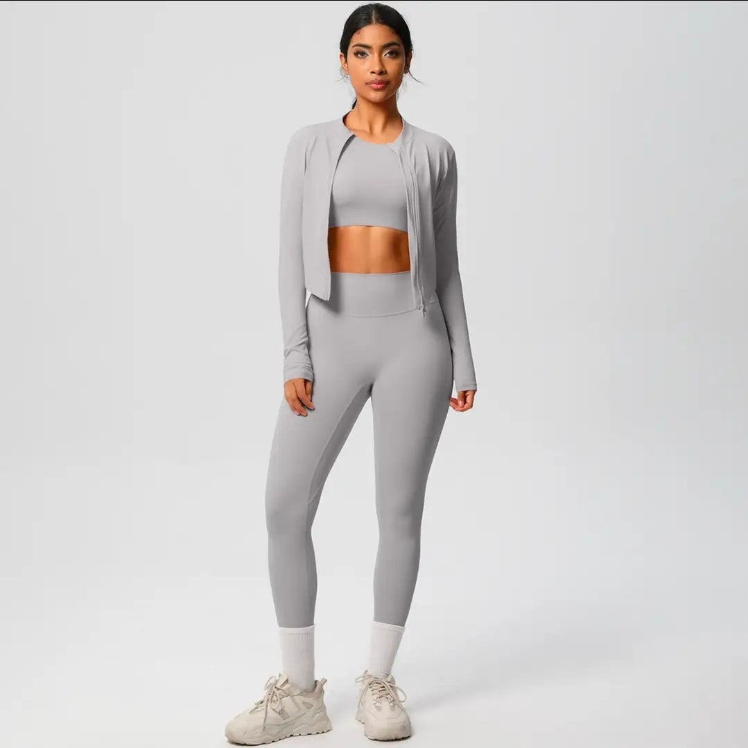 Women's 3-Piece Seamless Workout Set - Long Sleeve Zip Jacket, Crop Top & Leggings | Athletic Activewear