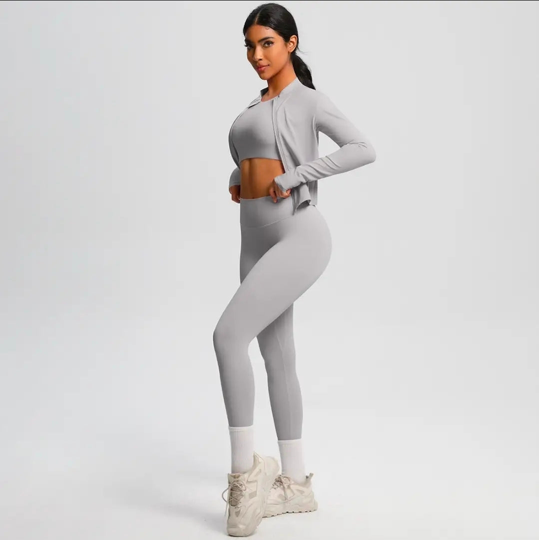 Women's 3-Piece Seamless Workout Set - Long Sleeve Zip Jacket, Crop Top & Leggings | Athletic Activewear